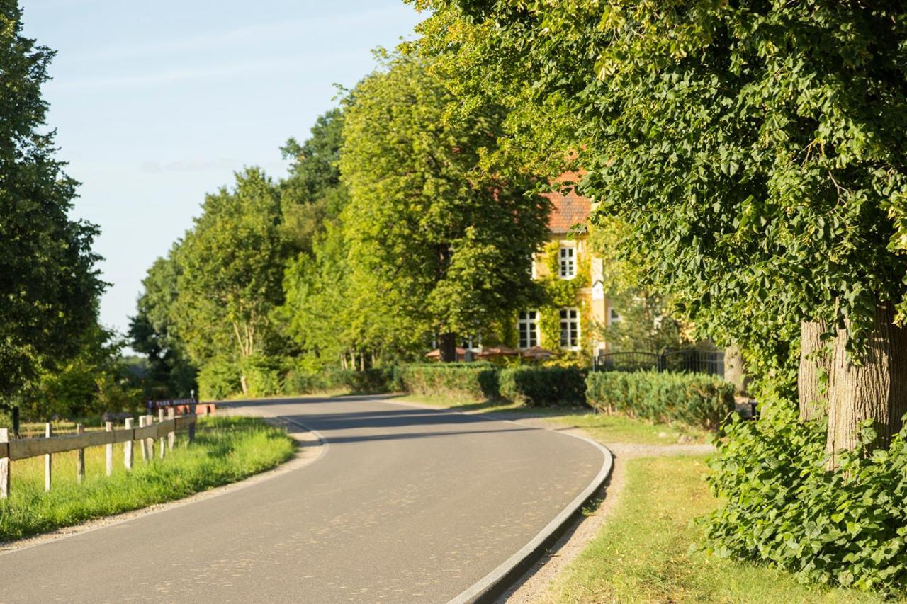 Naturnahes, Neu Moebl.Apartment, Hundefreundlich Neu Gaarz ภายนอก รูปภาพ